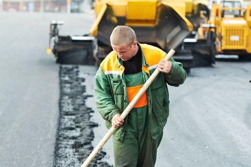 清洁工,城市美容师的辛勤付出与无私奉献